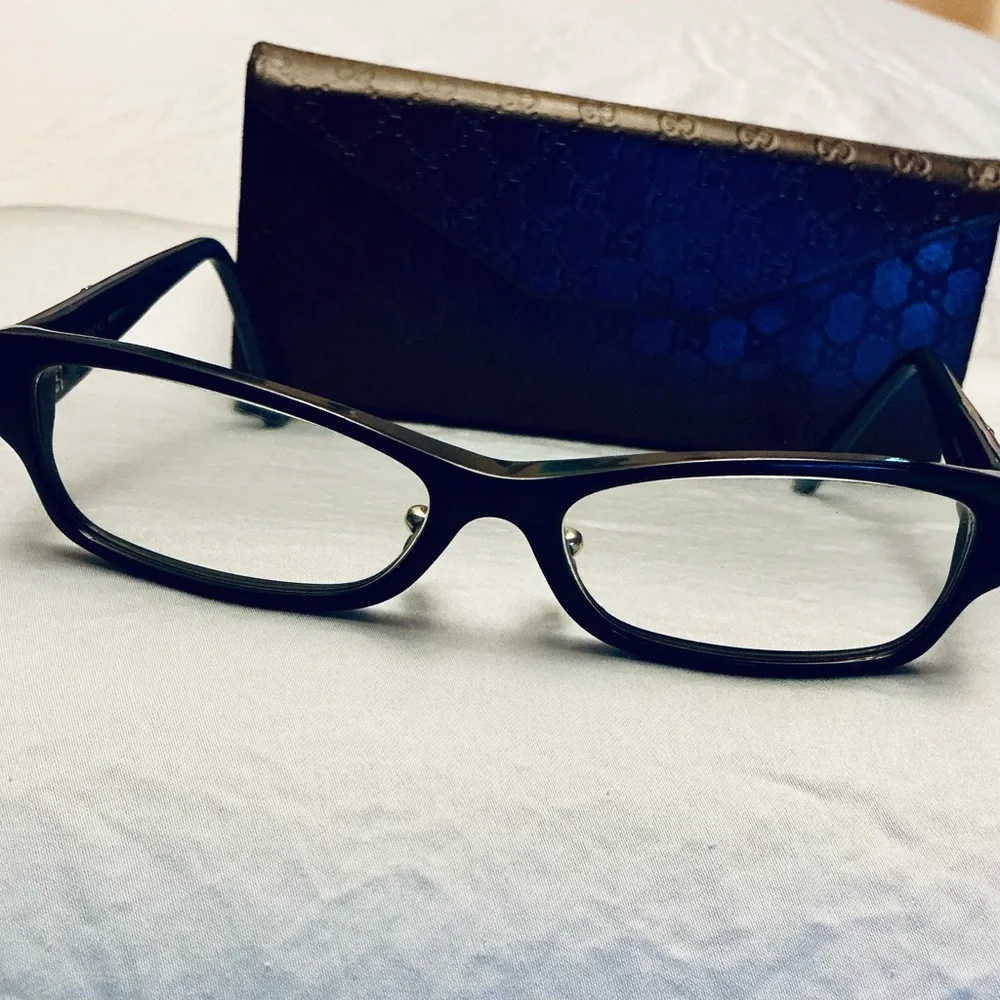 Gucci Black Eyeglasses with Case - Picture 4 of 10